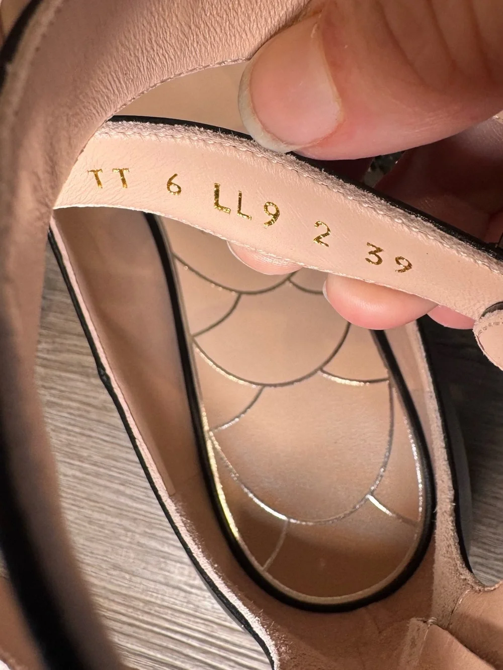 Valentino Garavani Preshoes Jewel Button Logo Ballerina Gladiator Zip Flats - Picture 12 of 16